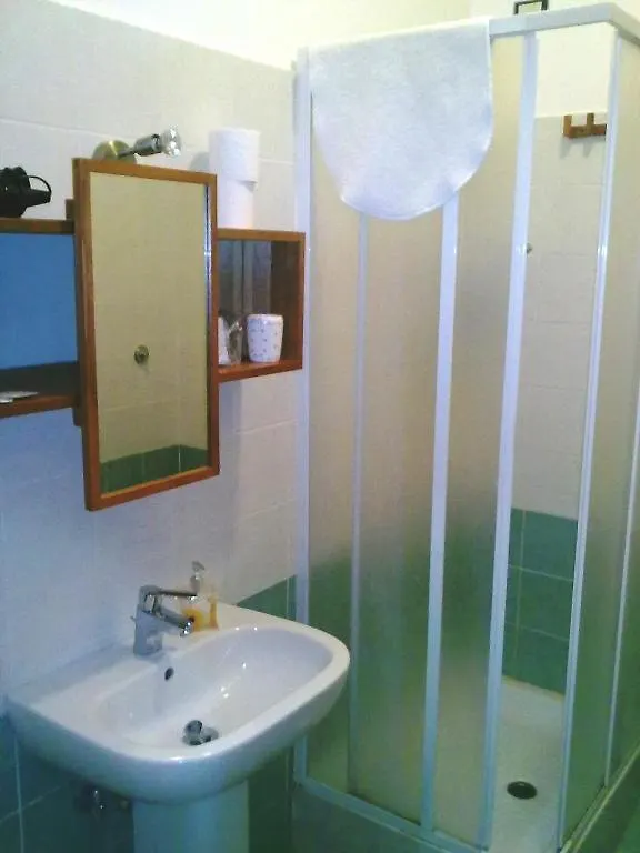 *** Alojamento de Acomodação e Pequeno-almoço Felicia Rooms Roma Itália