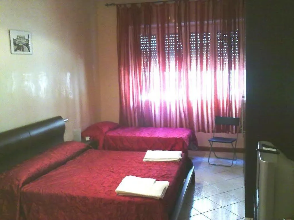 Felicia Rooms Roma Alojamento de Acomodação e Pequeno-almoço