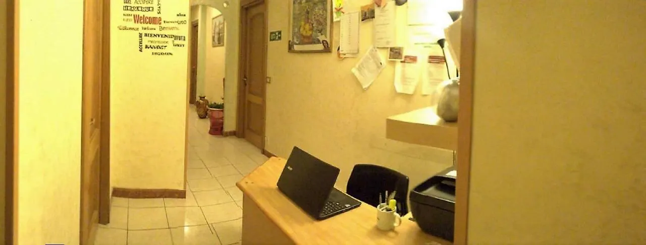 Alojamento de Acomodação e Pequeno-almoço Felicia Rooms Roma