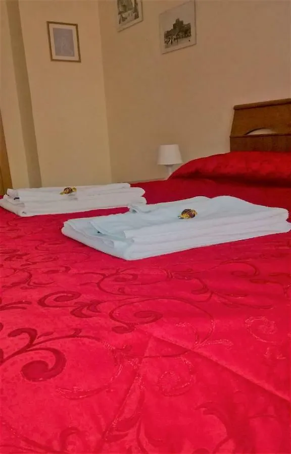 Felicia Rooms Roma 3*,